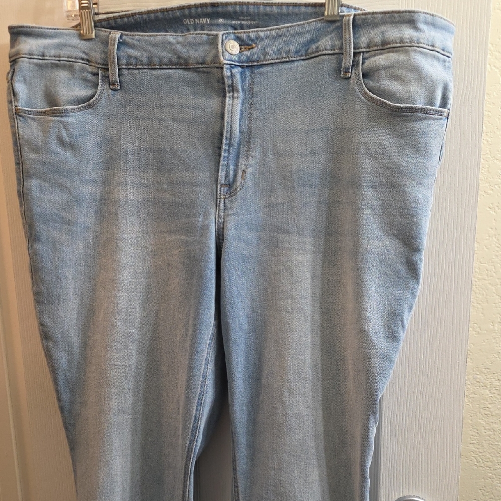 Old Navy Women's Wow Boot Cut Mid-rise Jeans in Light Blue Size 20